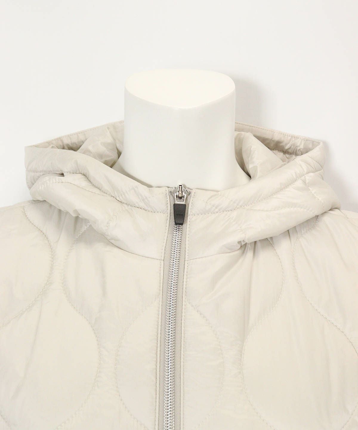 首元(ライトグレー)