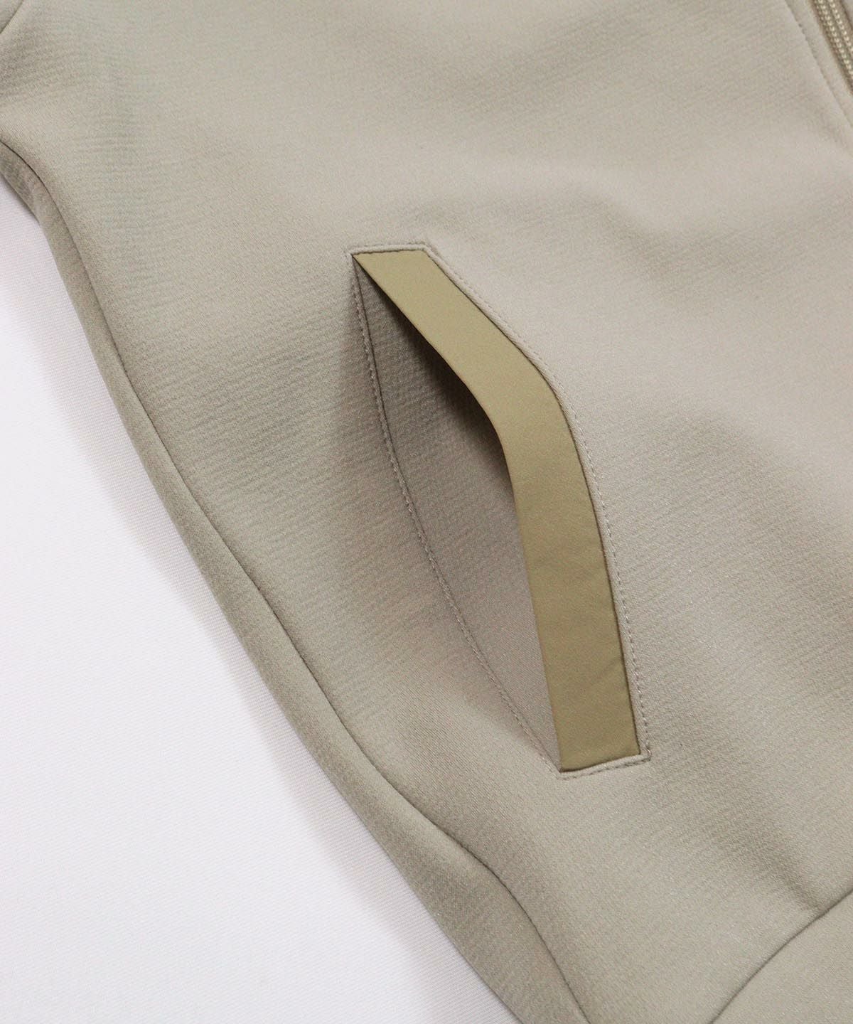 ポケット部分（ベージュ）