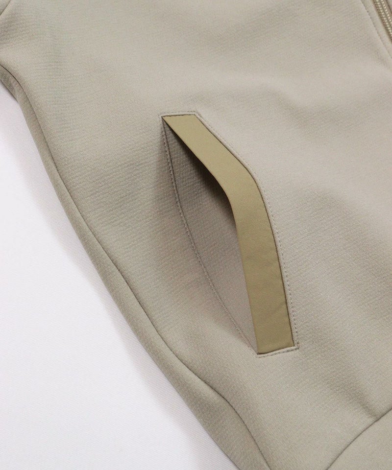 ポケット部分（ベージュ）