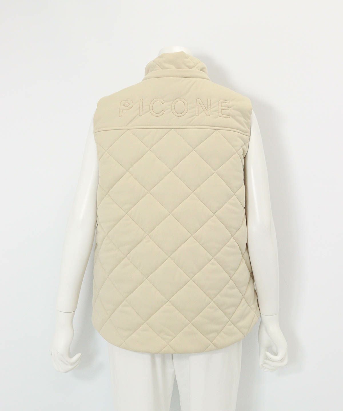 防風保温キルト中綿ジップベスト(ベージュ)後ろ