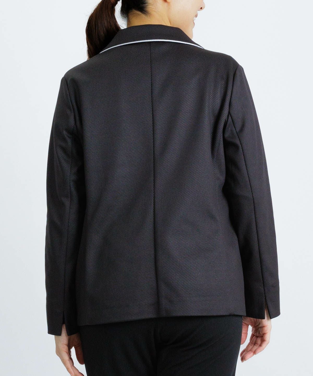 モデル着用画像(ブラック)