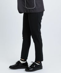 モデル着用画像（ブラック）