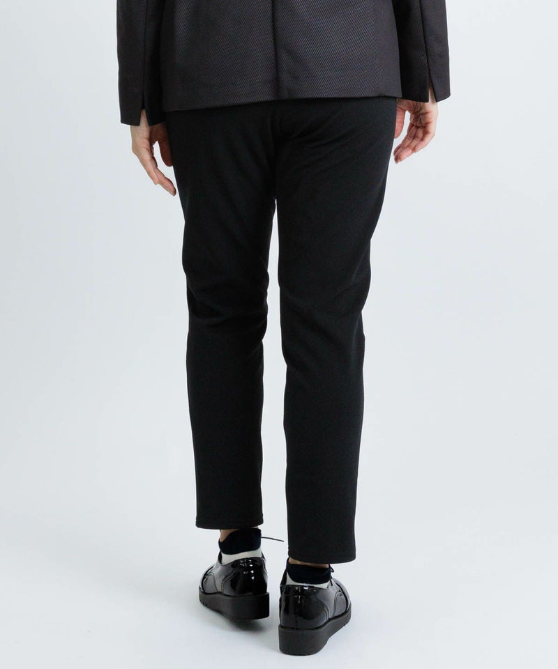 モデル着用画像（ブラック）