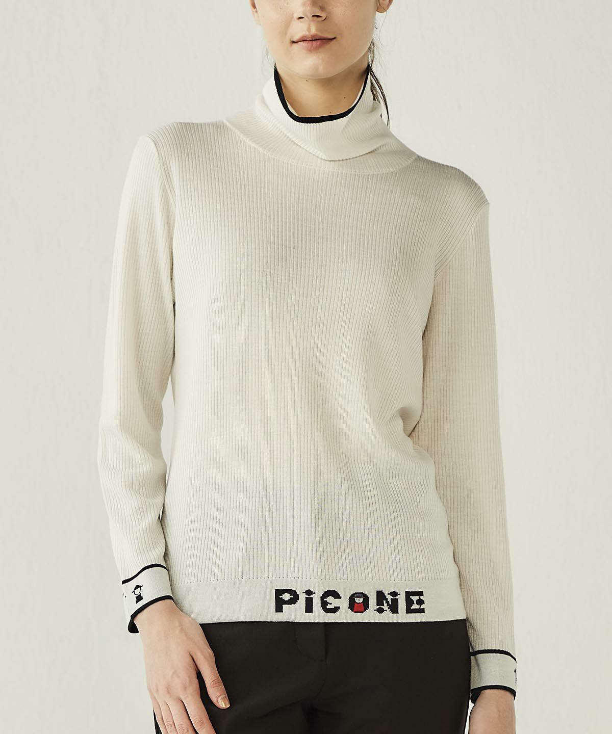 モデル着用画像（ホワイト）