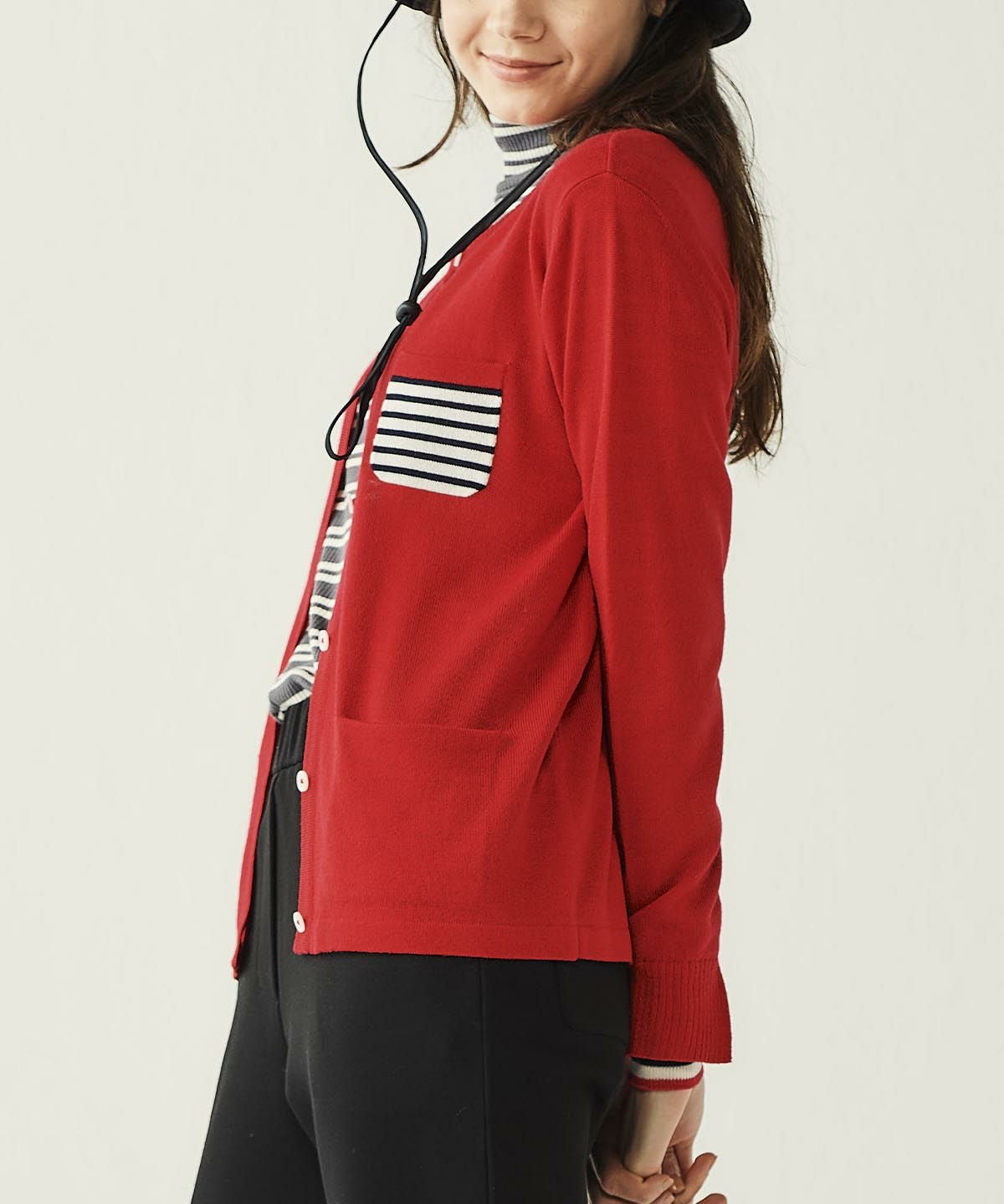 モデル着用画像（レッド）