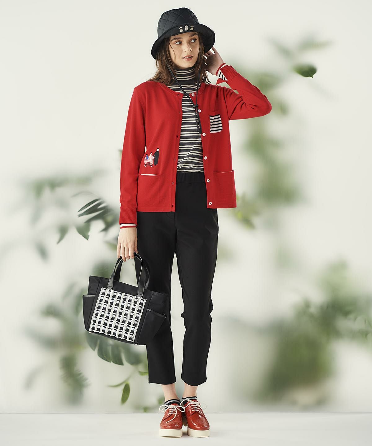 モデル着用画像（レッド）