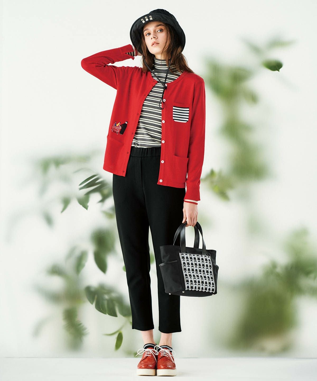 モデル着用画像（レッド）