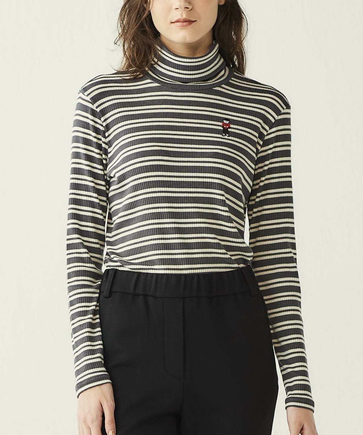 モデル着用画像（グレー）