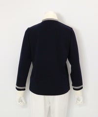 ベロアライン保温起毛プルオーバー後（ネイビー）