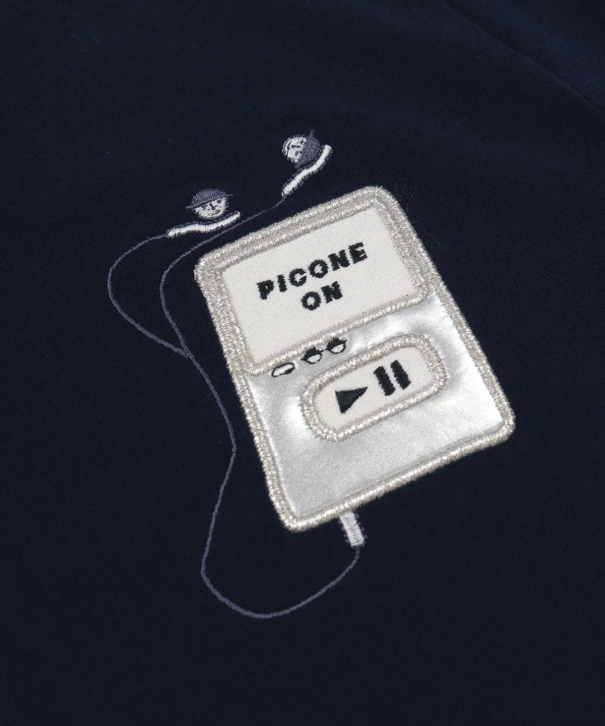 デザイン部分（ネイビー）