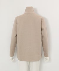 発熱保温モックロディチュニック(ベージュ)後ろ