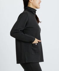 モデル着用画像(ブラック)