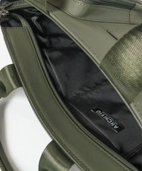 内ポケット部分（カーキ）