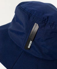 ロゴデザイン部分（ネイビー）