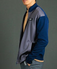 モデル着用画像（グレー）