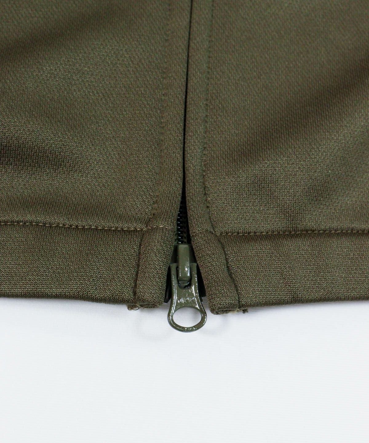 ファスナー部分（グリーン）