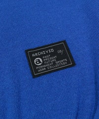 ロゴタグ部分（ブルー）