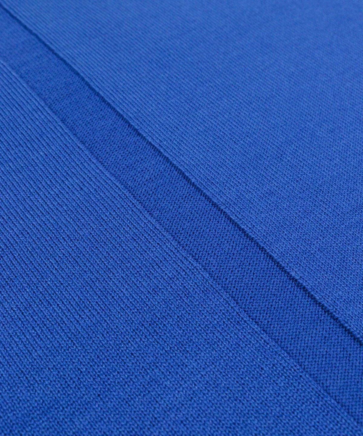 デザイン部分（ブルー）