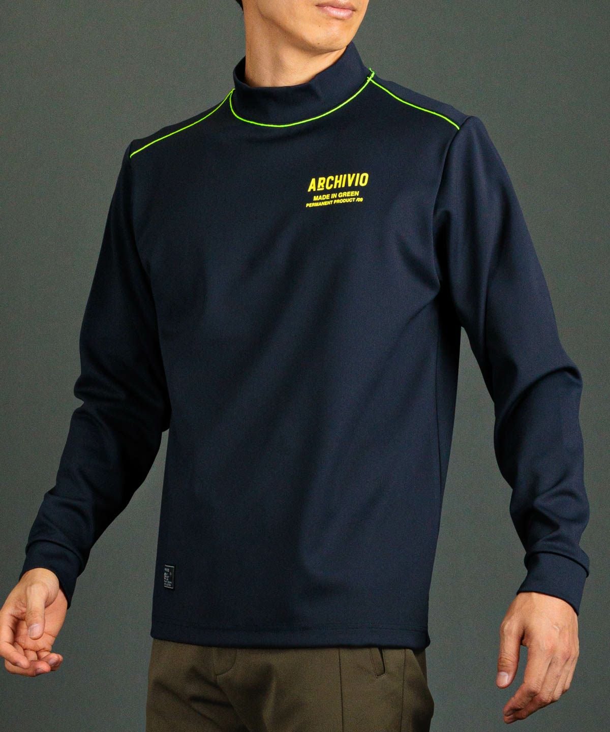 モデル着用画像(ネイビー)