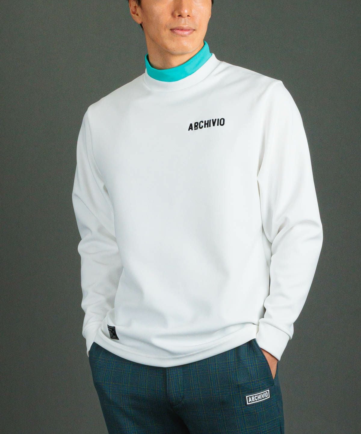 モデル着用画像（ホワイト）