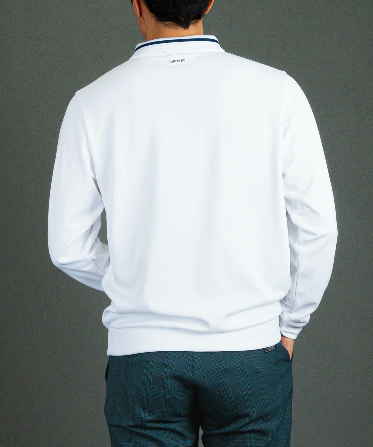 モデル着用画像（ホワイト）