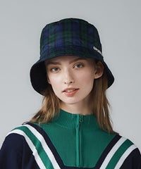 モデル着用画像（ネイビー）