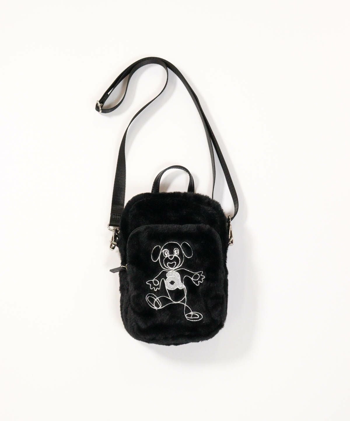 フェイクファー刺繍ポシェット（ブラック）