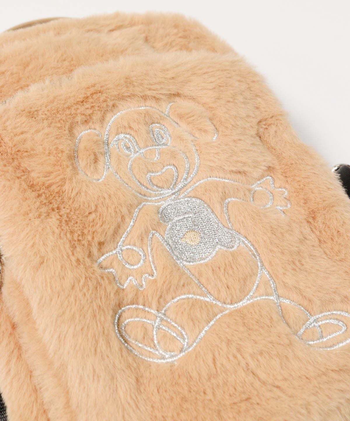 デザイン部分（ベージュ）