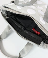 中ポケット部分（ライトグレー）