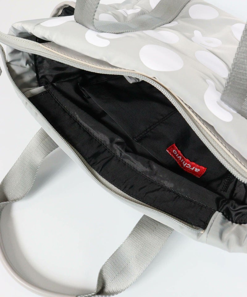 中ポケット部分（ライトグレー）