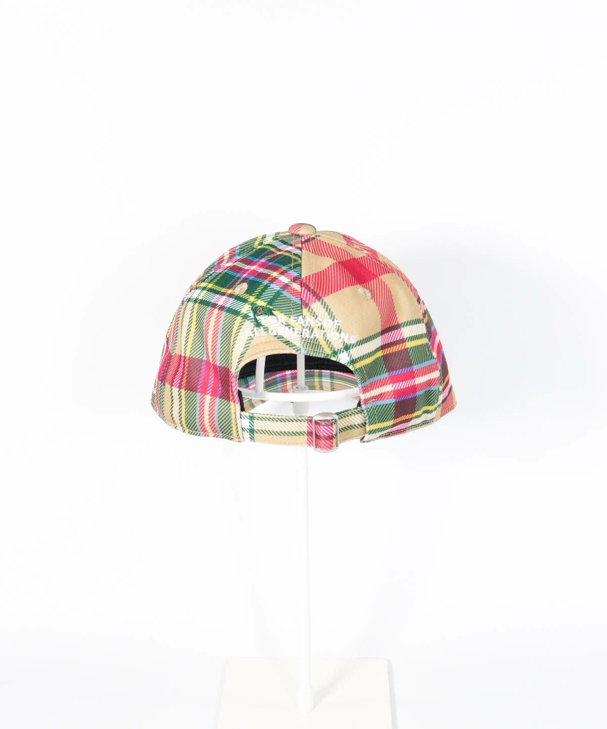 立体ロゴ刺繍キャップ後（ベージュ）