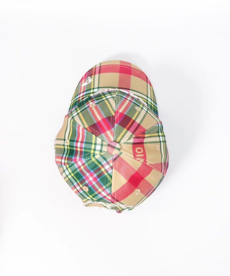 立体ロゴ刺繍キャップ上（ベージュ）