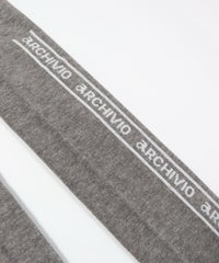 ロゴデザイン部分（ライトグレー）