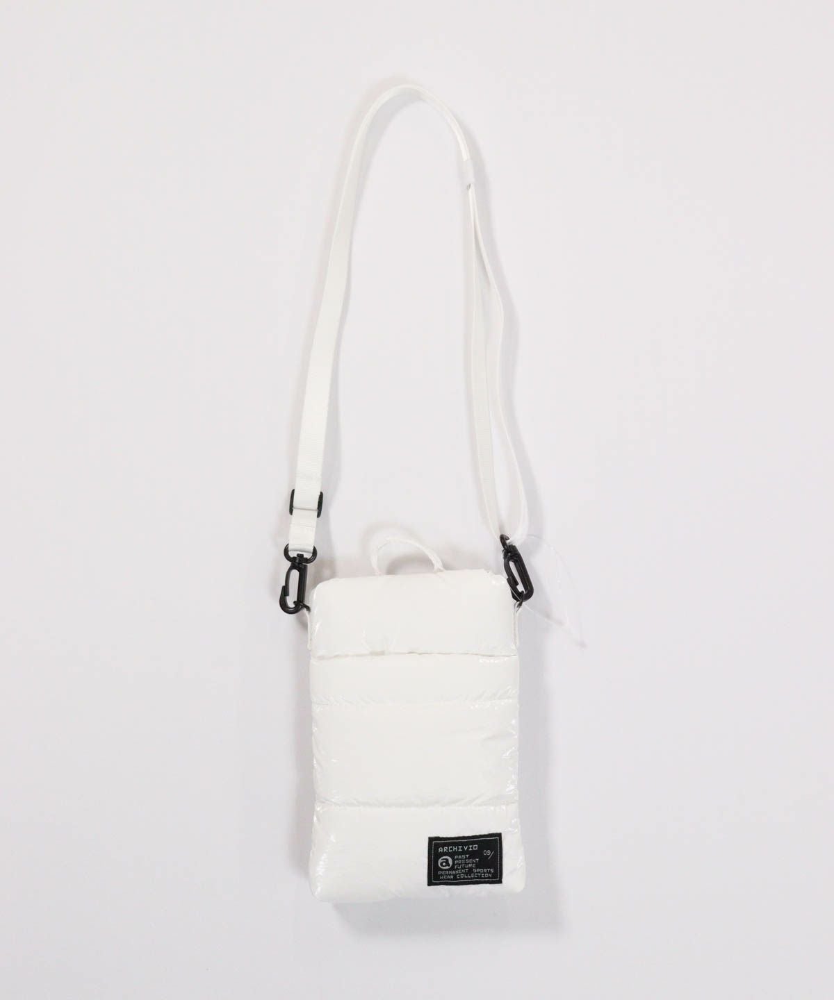 キルティングミニポシェット後（ホワイト）