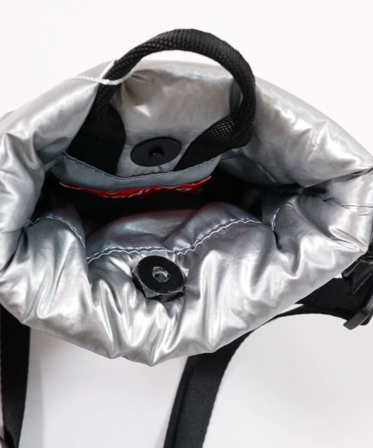 内側部分（ライトグレー）