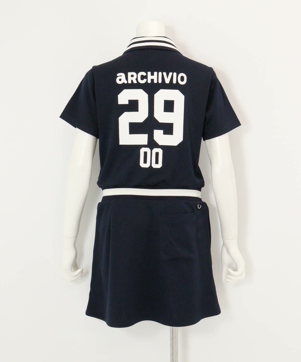 リブ切替UVスムースワンピース後（ネイビー）