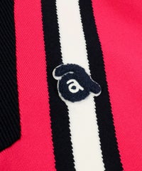 胸元ロゴデザイン部分（ピンク）