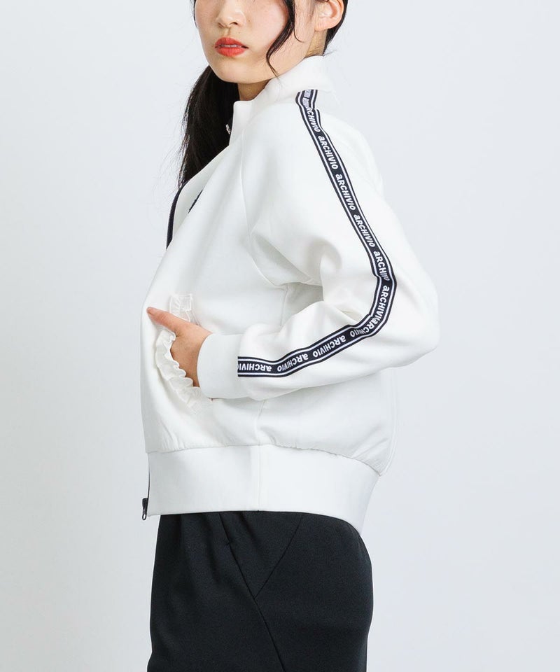 モデル着用画像（ホワイト）