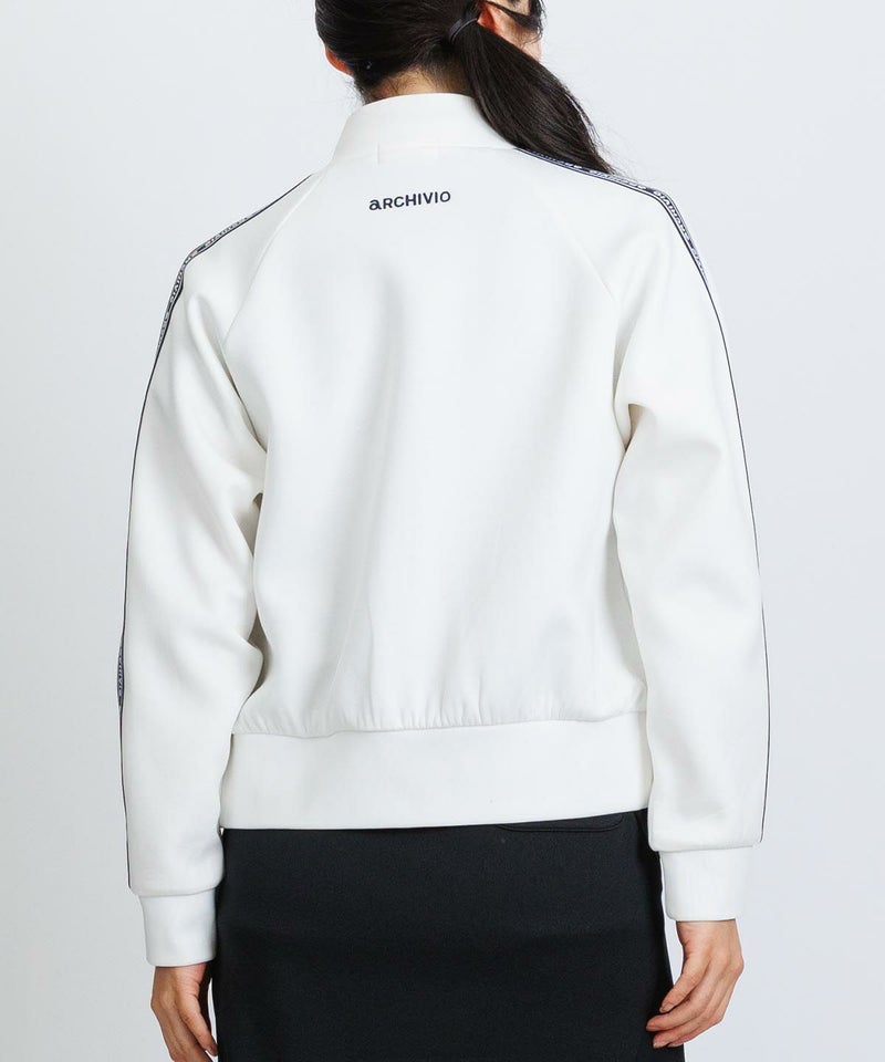 モデル着用画像（ホワイト）