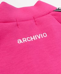 後ロゴデザイン部分（ピンク）