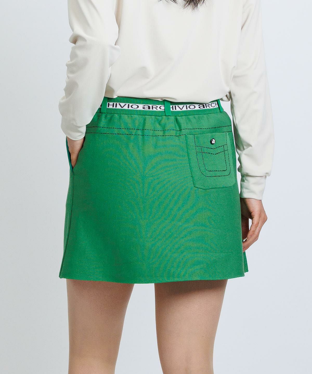 モデル着用画像（グリーン）