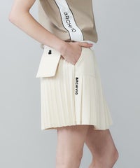 モデル着用画像（ベージュ）