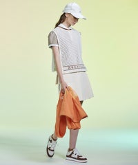 モデル着用画像（ベージュ）