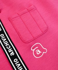 ロゴデザイン部分（ピンク）