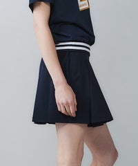 モデル着用画像（ネイビー）