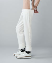 モデル着用画像（ホワイト）