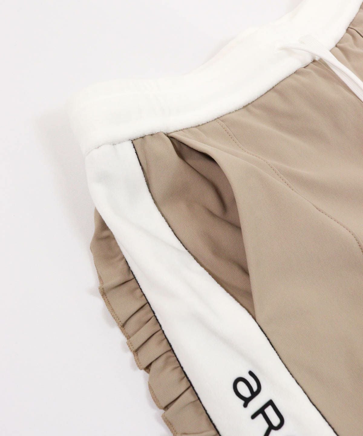 綿ベロアラインUVハーフパンツ|アルチビオ - ゴルフウェアや婦人服通販