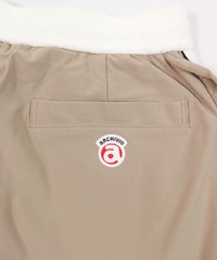 後ポケット部分（ベージュ）