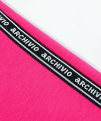 ロゴデザイン部分（ピンク）