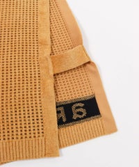 裾スリット部分（キャメル）